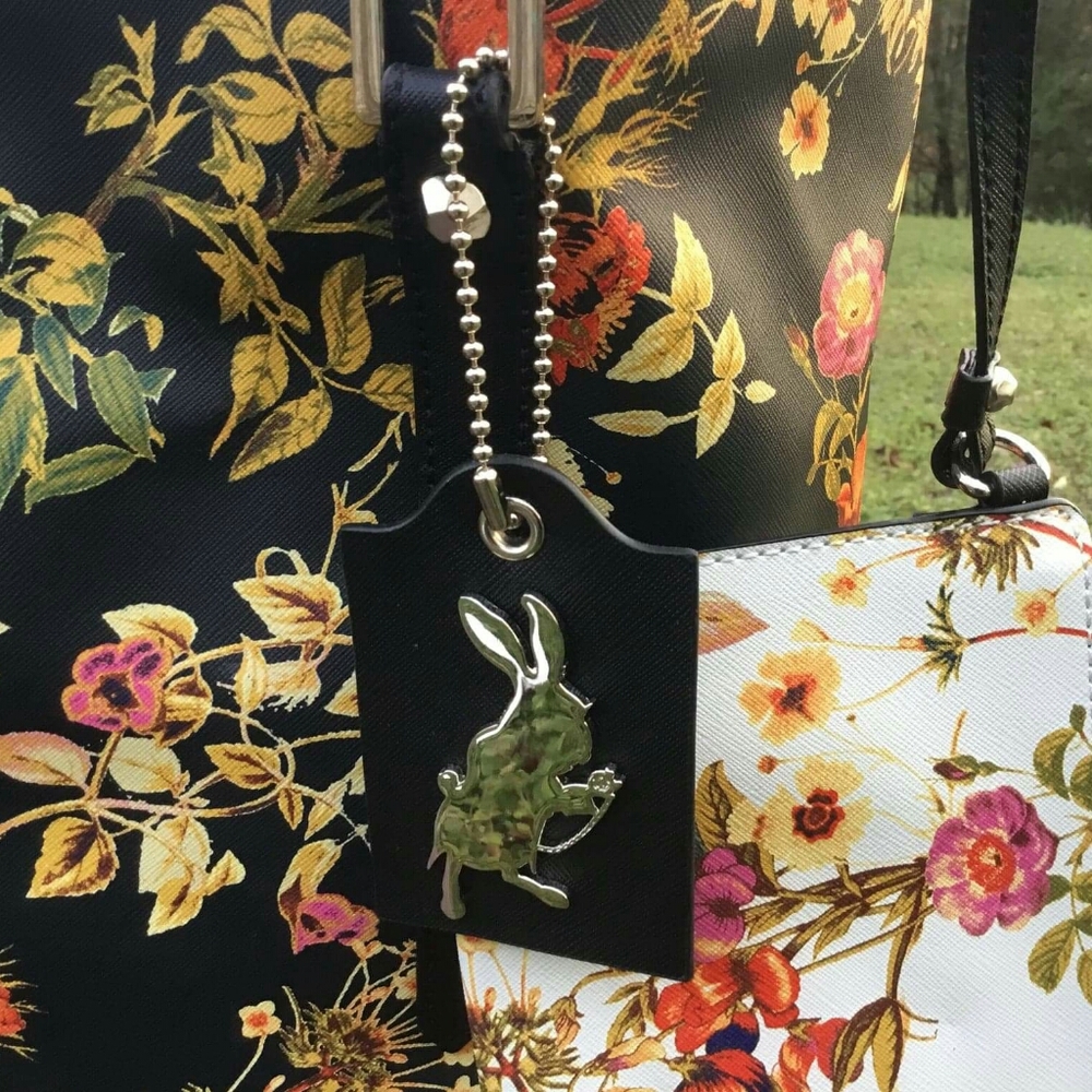 Alice Through the Looking Glass Handbag - Picture 7 of 8